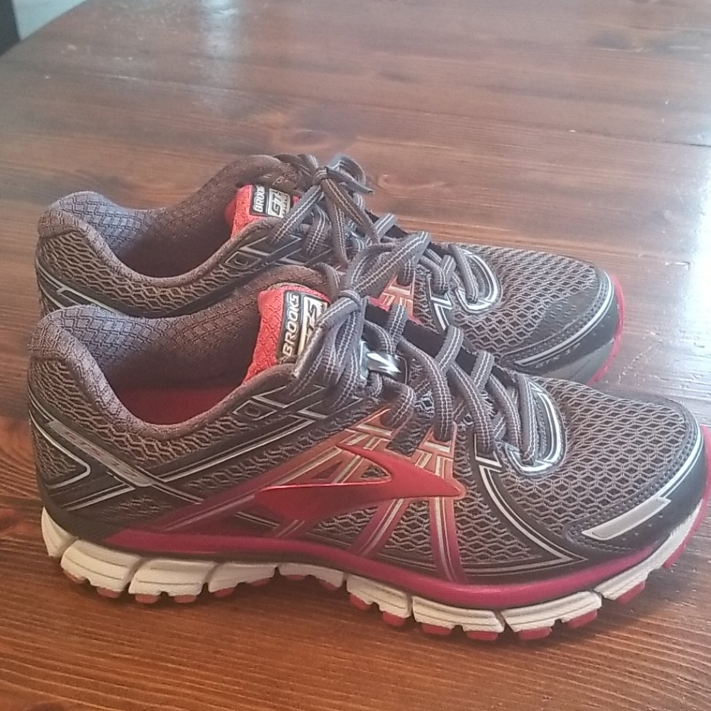 Brooks GTS17